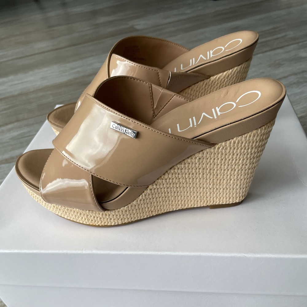 Brand New: Calvin Klein Jacolyn Patent Slip-on Wedges